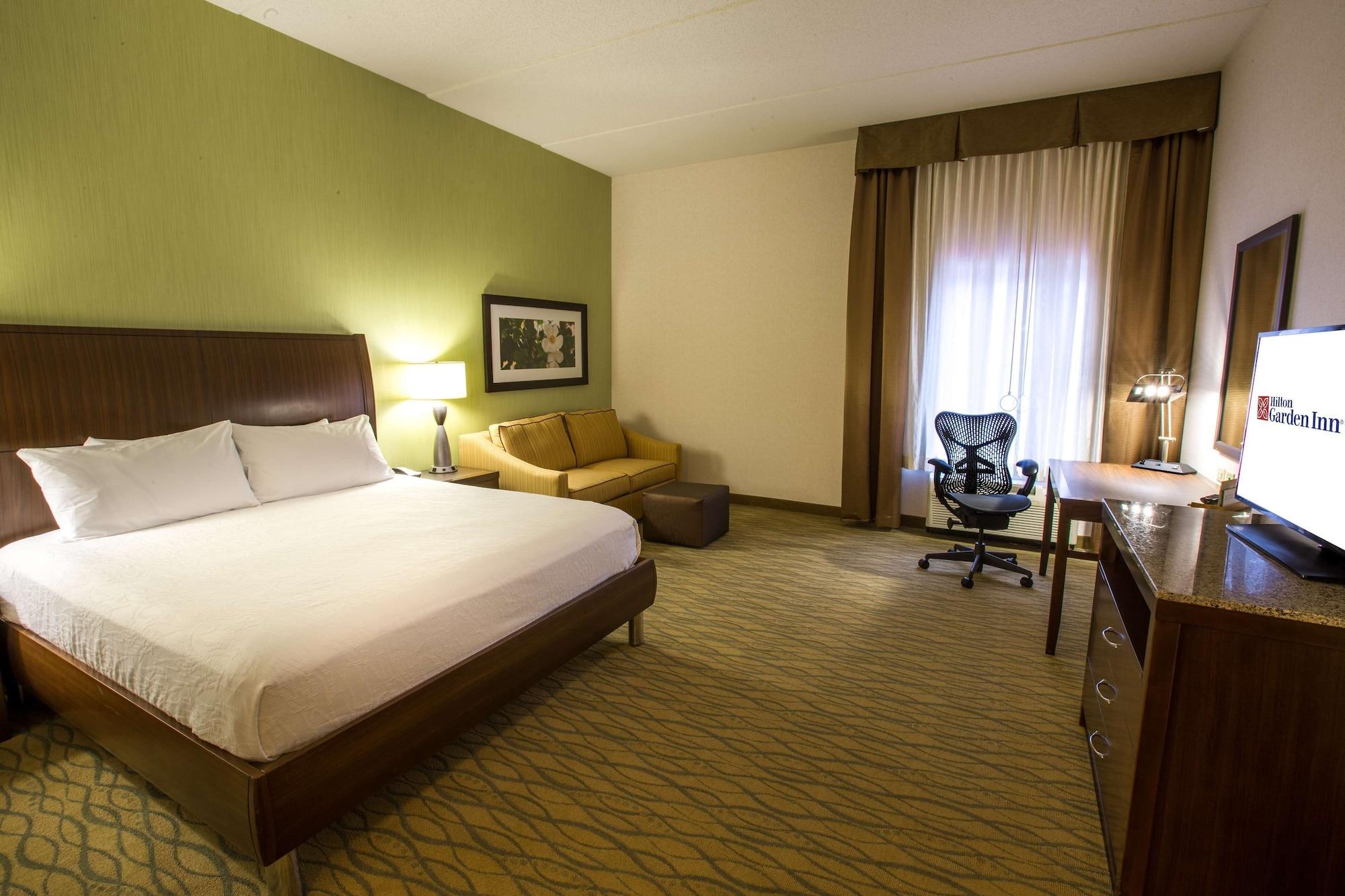 Hilton Garden Inn Стейт Колледж Экстерьер фото