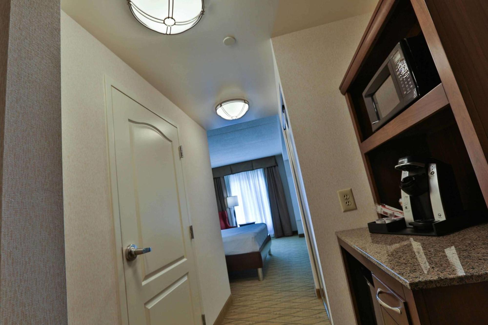 Hilton Garden Inn Стейт Колледж Экстерьер фото