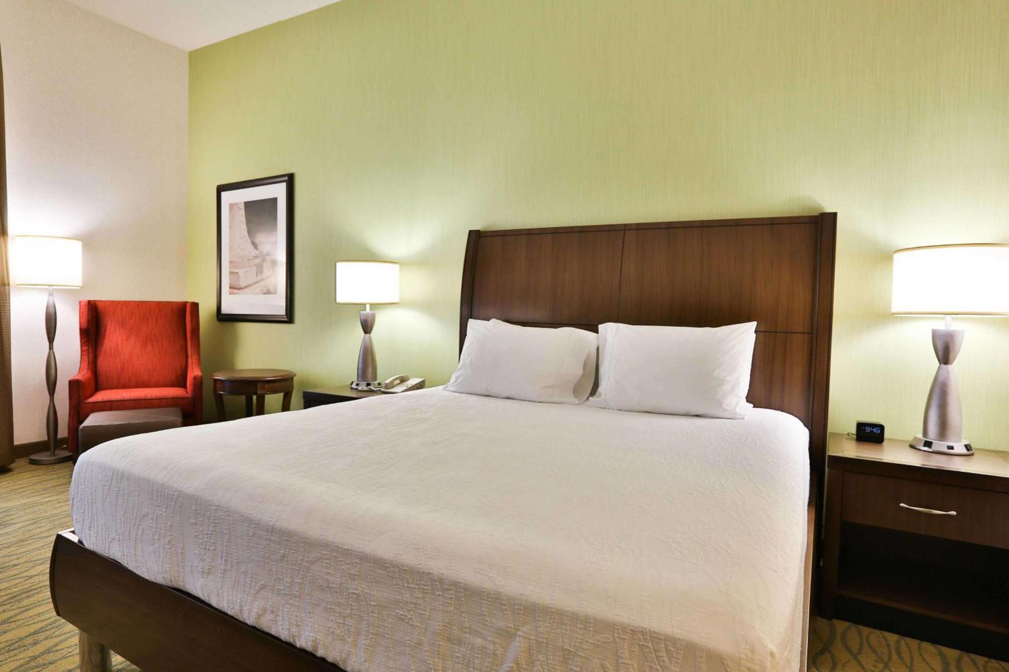 Hilton Garden Inn Стейт Колледж Экстерьер фото